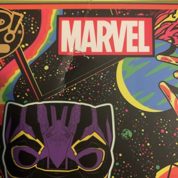 NEW Funko Pop Pin Black Light Panther Target Exclusive Ages 6+ - Picture 3 of 5